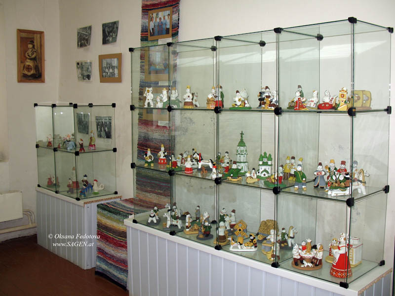 Im Museum des Kargopoler Spielzeuges im Zentrum der Volkshandwerke „Bereginja“ Kargopol © Oksana Fedotova 